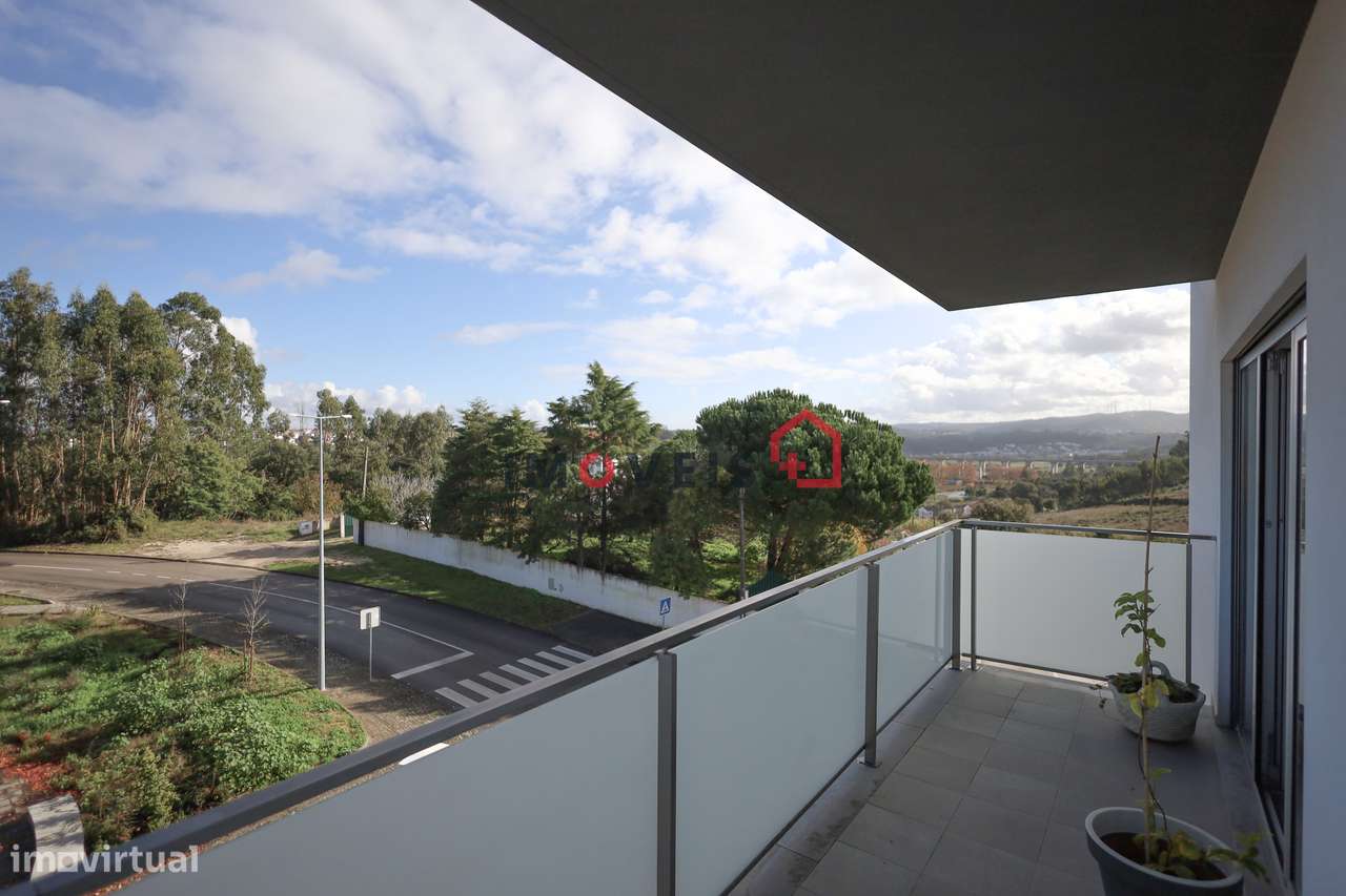 Apartamento T3 c/ garagem fechada - Leiria-5