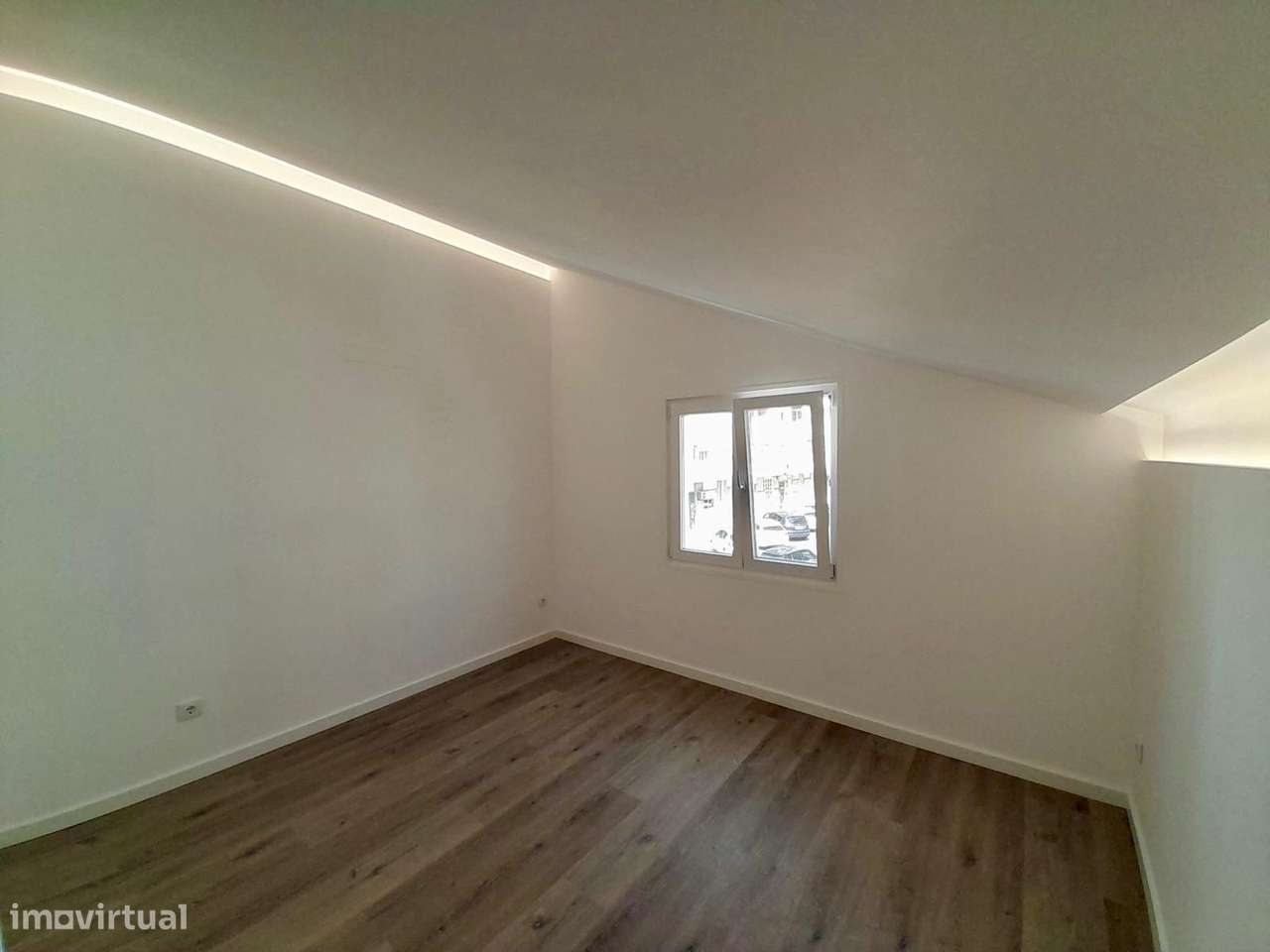 Moradia independente à venda na Rua António Sérgio, 14, Agualva - Grande imagem: 5/19