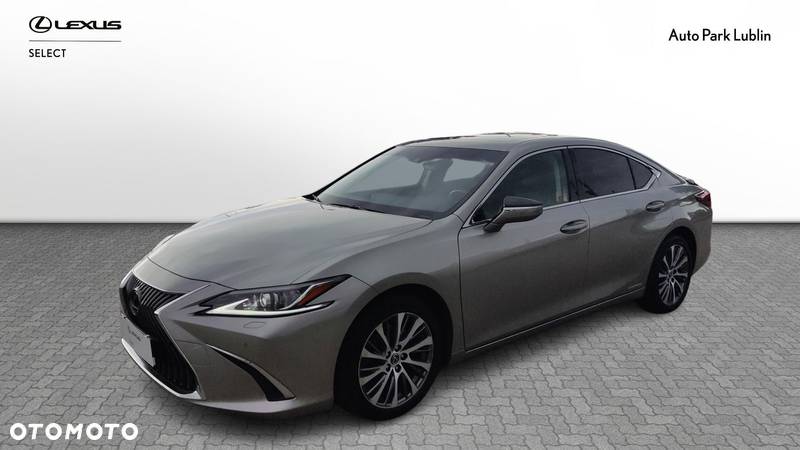 Lexus ES - 1