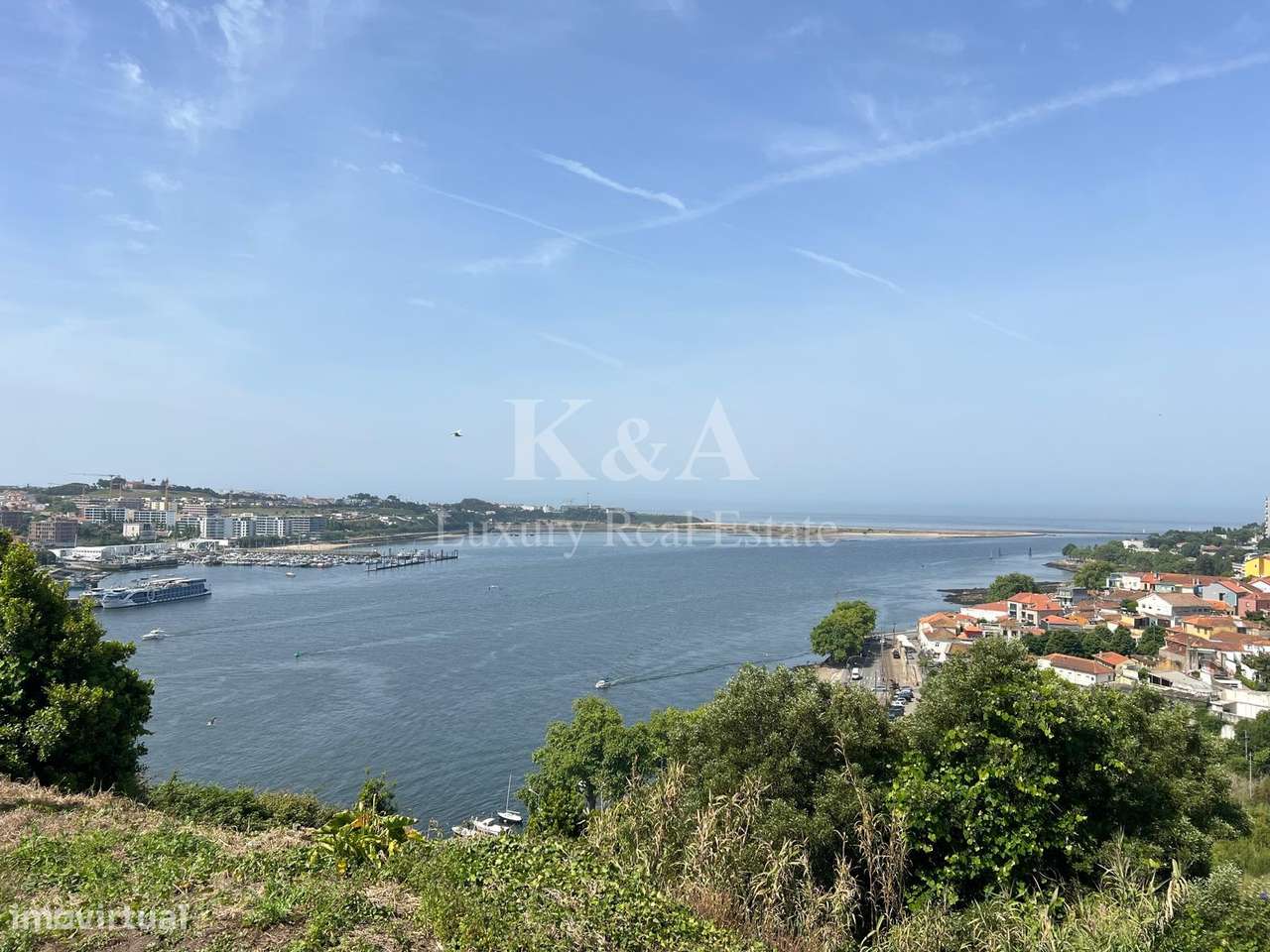 Terreno com vistas inalteraveis sobre o rio Douro-1