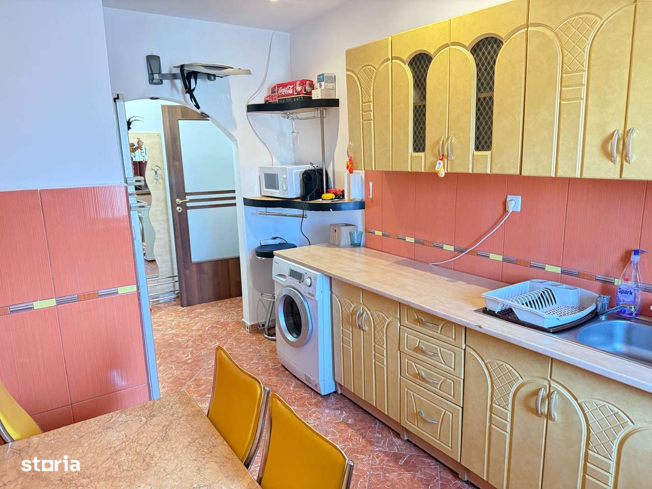 Vanzare apartament 2 camere, mobilat+utilat, Targoviste, micro 9-6