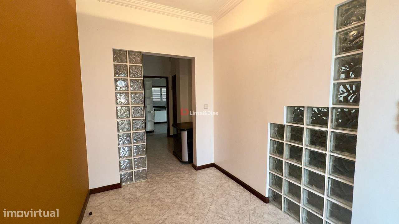 Moradia Isolada T4 Venda em Santa Maria da Feira, Travanca, Sanfins e-23