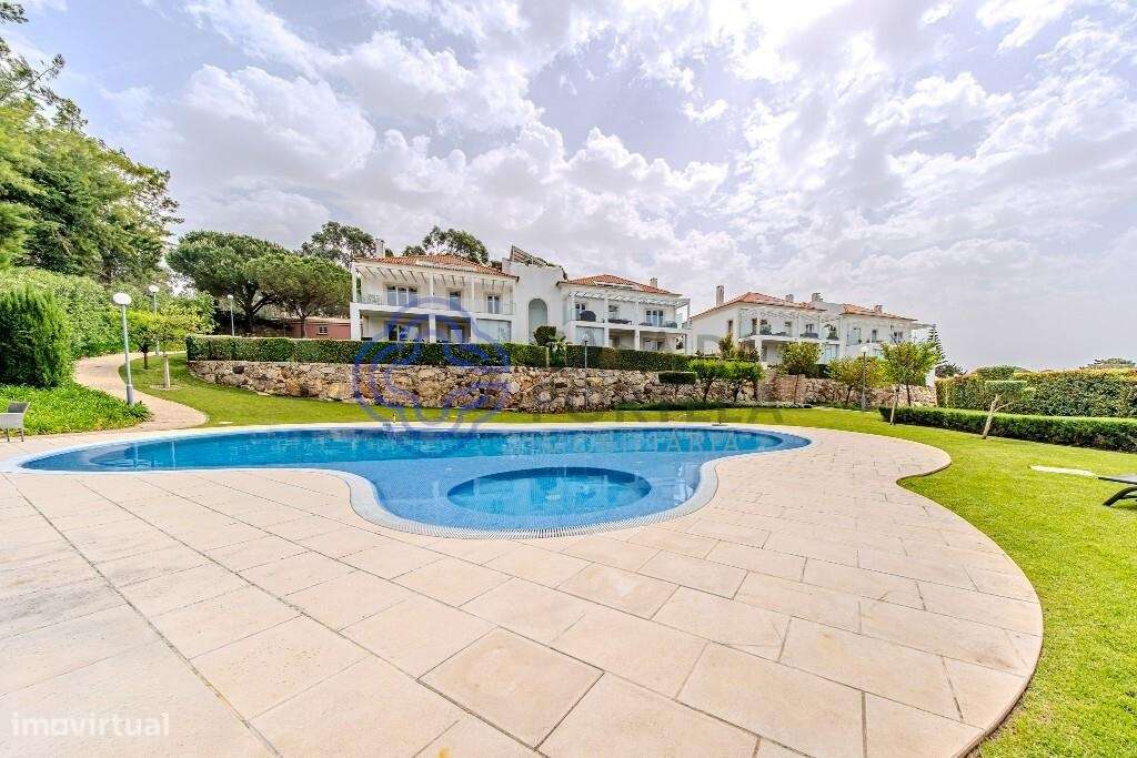 Apartamento Duplex T5 de Luxo com Terraço, Piscina e Garagem – Estoril-25