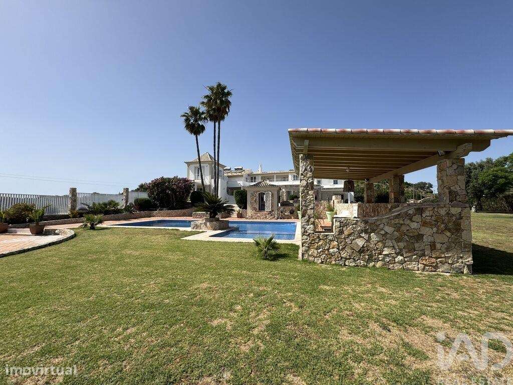 Casa / Villa T7 em Santa Bárbara de Nexe de 551,00 m2 - Grande imagem: 3/29
