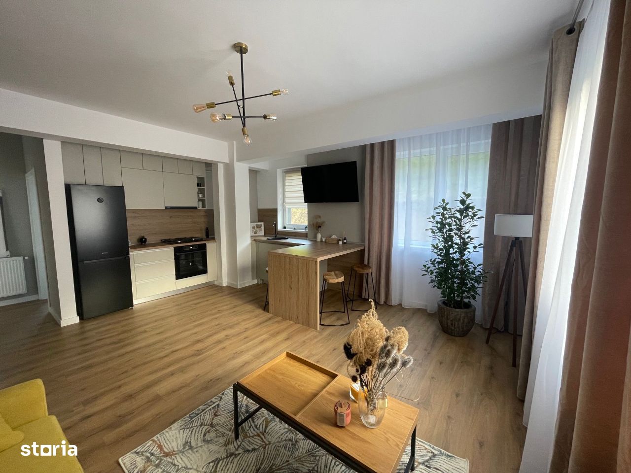 Apartament de 3 camere, mobilat si utilat lux