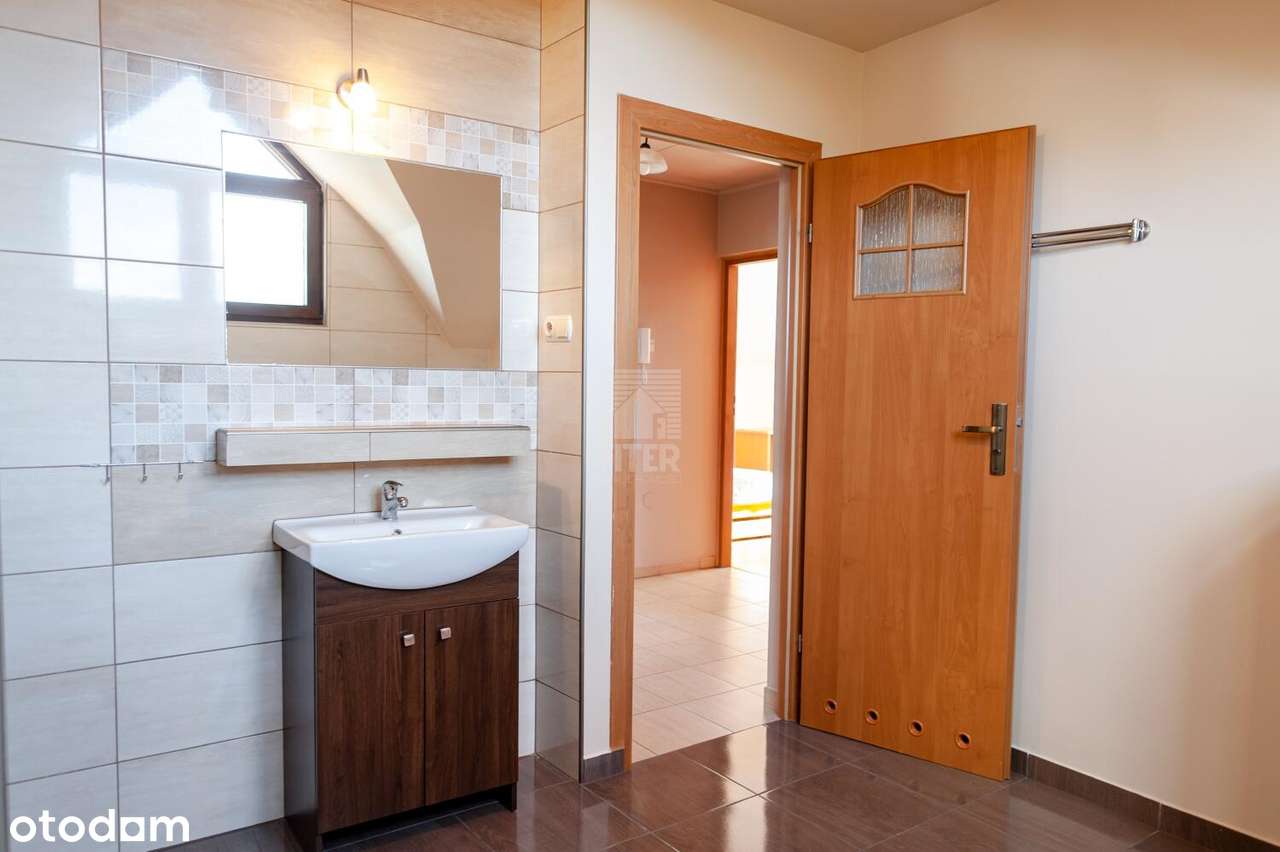 dom I Brzesko, ul. Sikorskiego I do wejścia-15