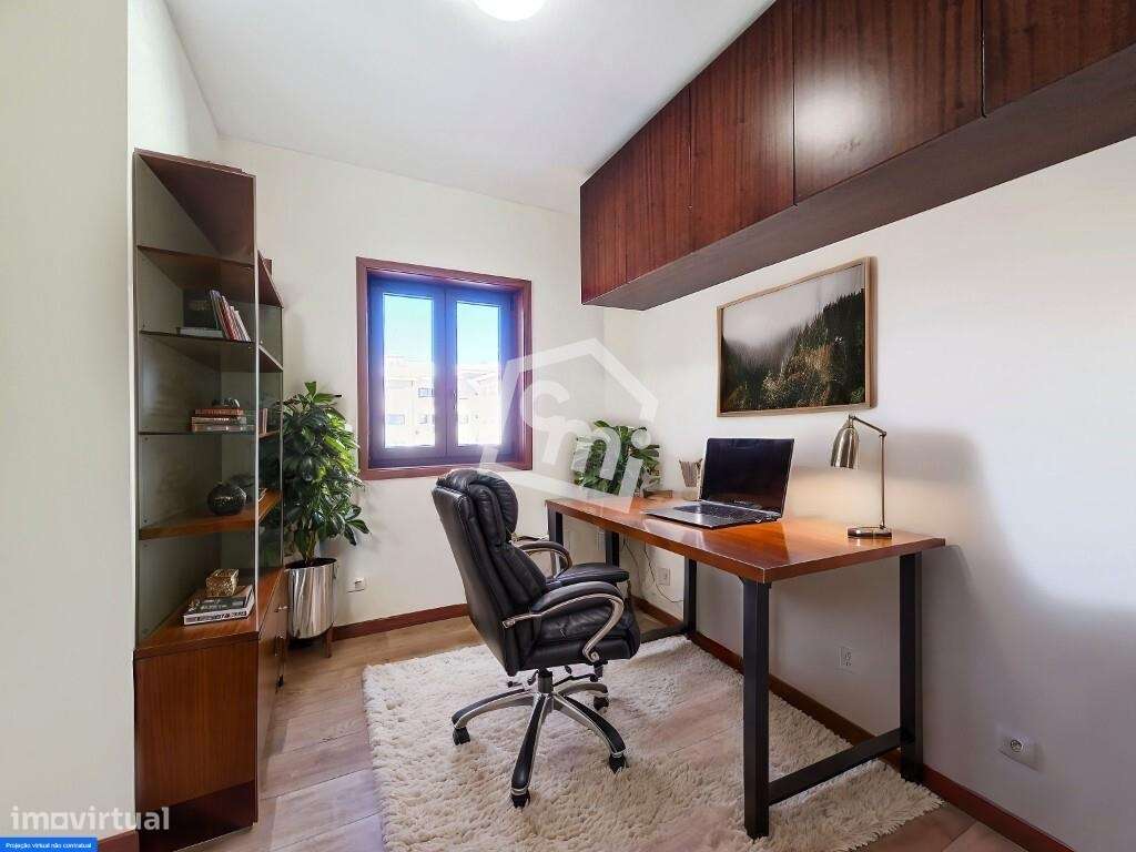 Venda de T3 na Marginal de Matosinhos com Garagem-1