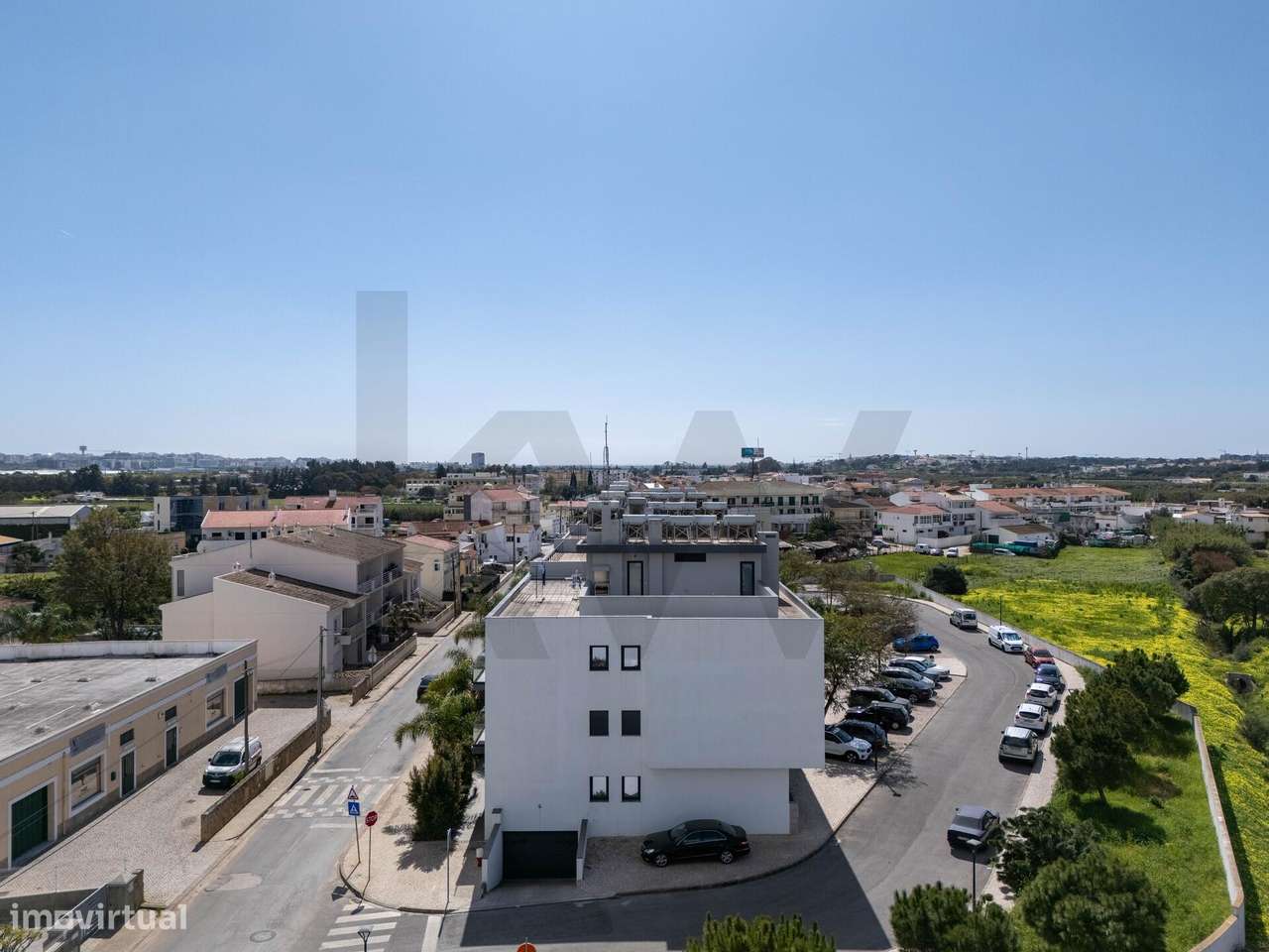 T2 com 111 m2, garagem e arrecadação a 5 min de Faro - Grande imagem: 4/37