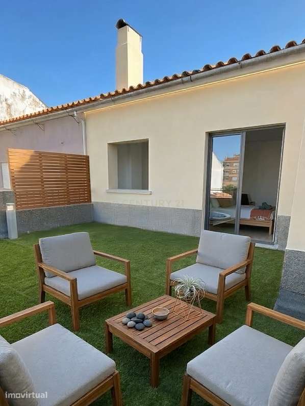 Moradia T3 em reabilitação total – Almoinhas - Gandara dos Olivais, Le - Grande imagem: 4/11