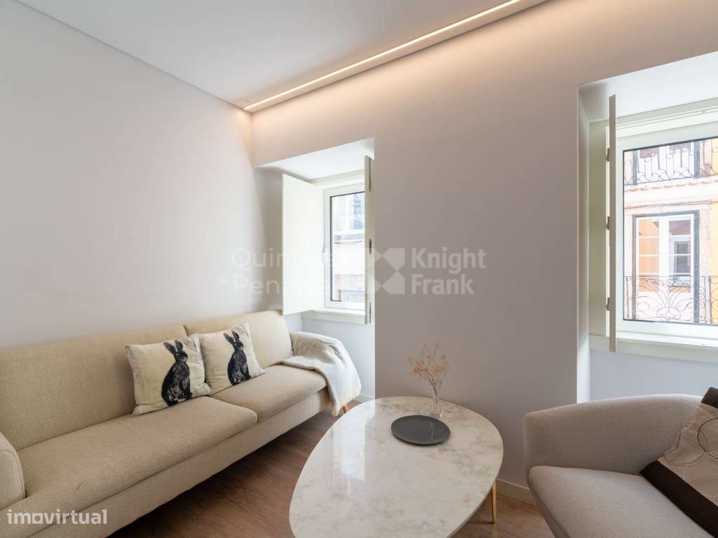 Apartamento T1 mobilado e equipado, junto à Avenida da Liberdade - Grande imagem: 2/26