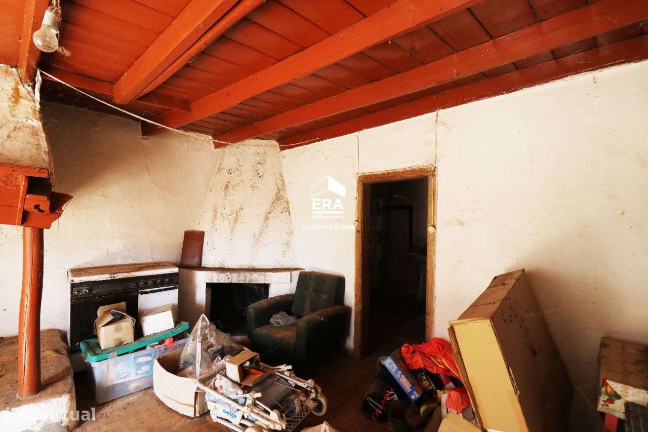 Moradia T2 para Reconstrução perto de Fatima - Grande imagem: 5/23