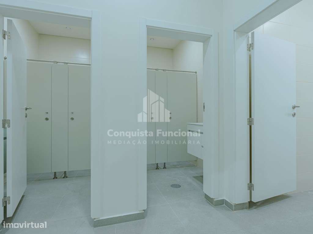 Pavilhão Industrial Moderno - Z.I. Vila Maior, S.M. Feira-12