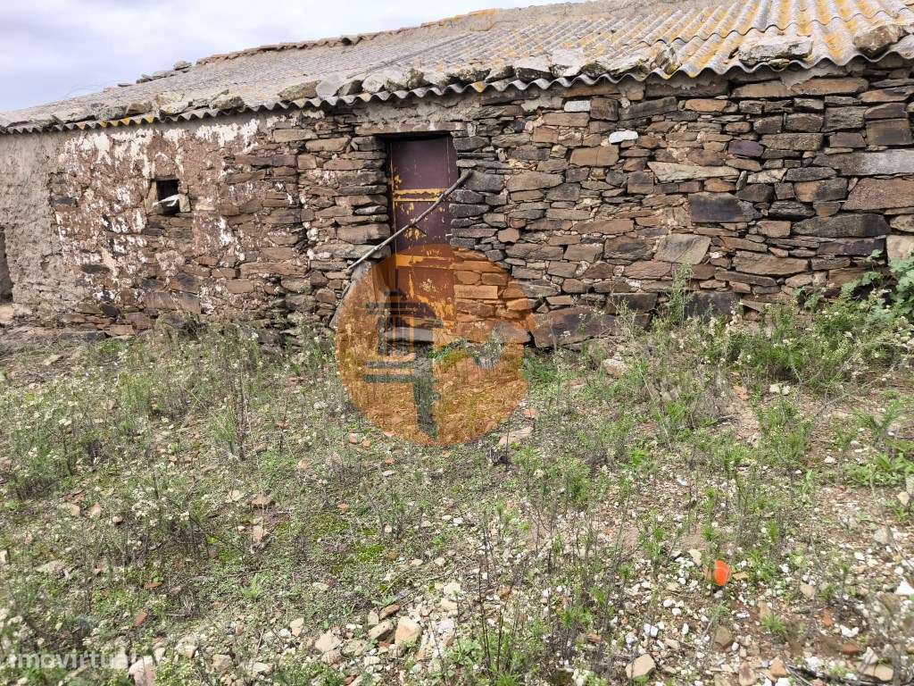 RUINA PARA RECONSTRUIR - VISTA MAR - COM LOGRADOURO - EM VALE DE EB... - Grande imagem: 4/22