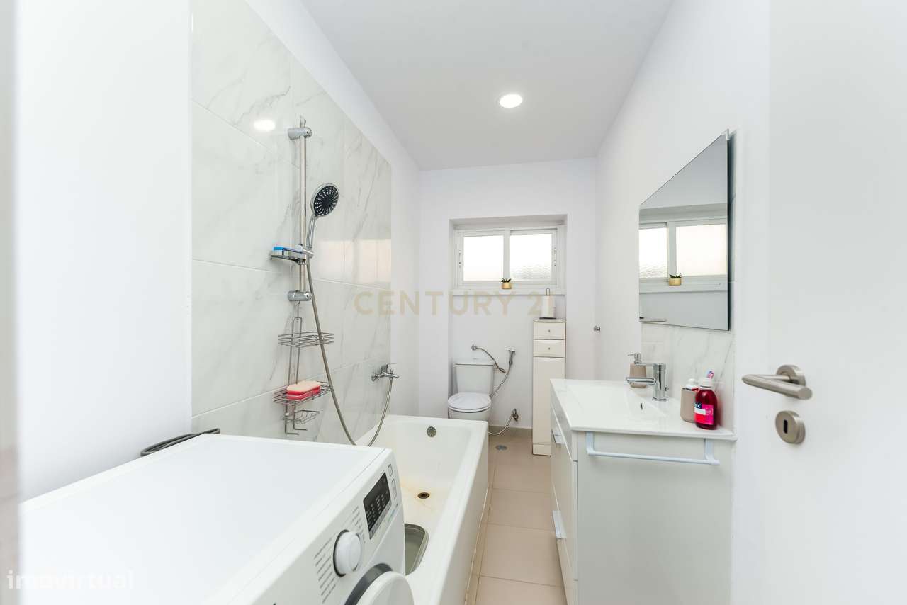 Apartamento T1 em Santo António da Caparica-11