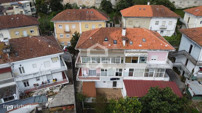Apartamento T3 com terraço e arrumos em Eiras.-14