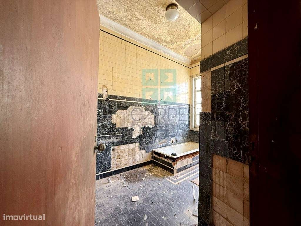 Apartamento T5 duplex, frente marina, na Figueira da Foz-11