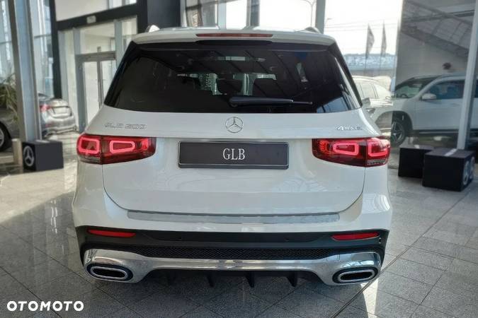 Mercedes-Benz GLB 200 d AMG Line 8G-DCT - 8