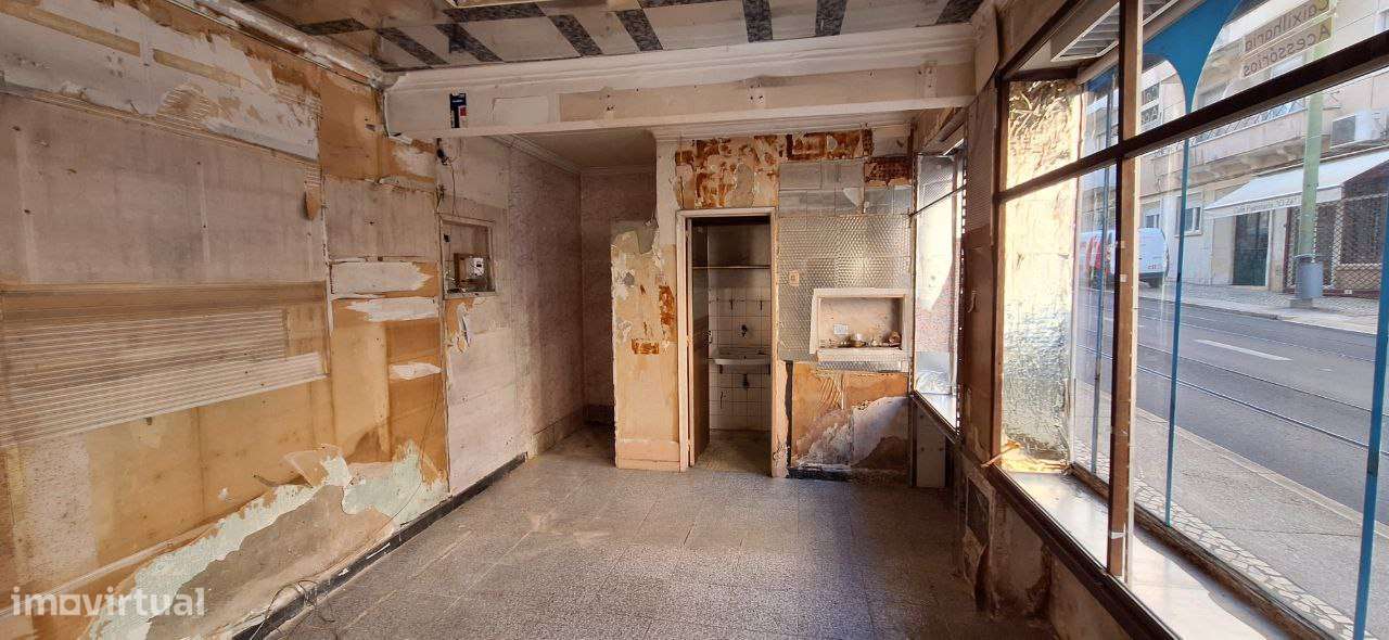 Loja para venda na Ajuda – Boa oportunidade de investimento!-6