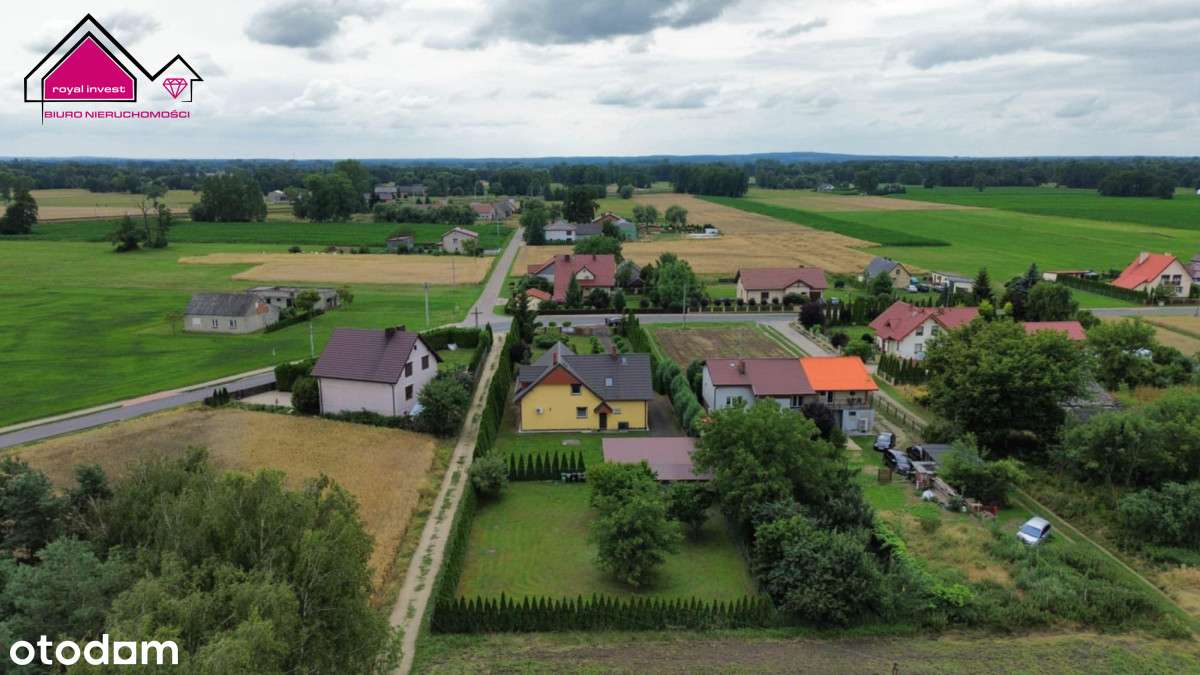 Przestronny dom na dużej działce-15