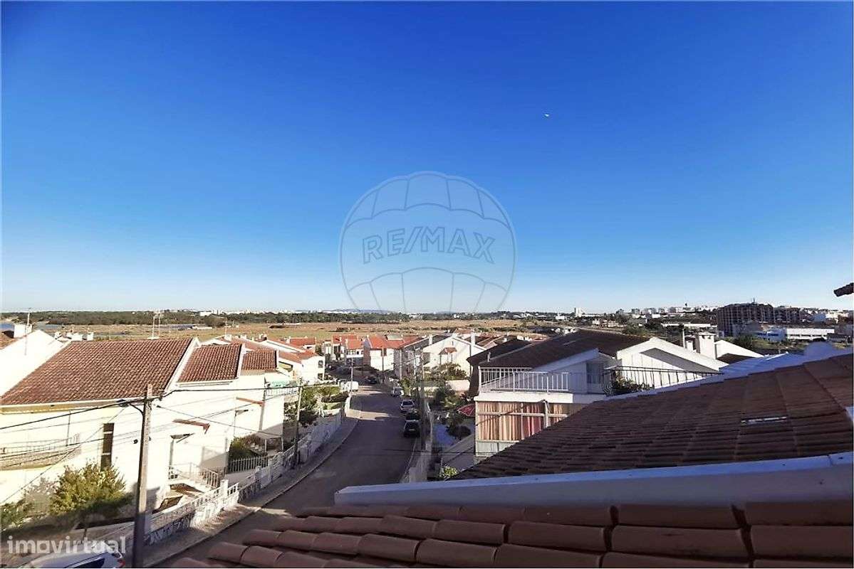 Moradia T4 à venda em Corroios-44