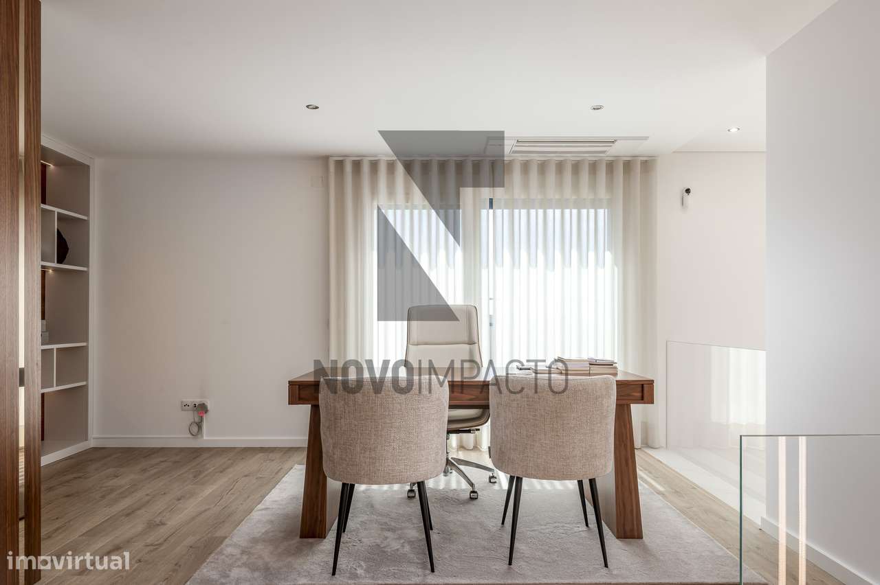 T4 Duplex de Luxo Mobilado, com 2 Terraços e Box para 2 Carros | Mo...-14