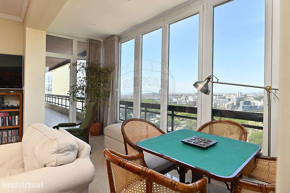 Apartamento T4 para venda - Grande imagem: 3/37