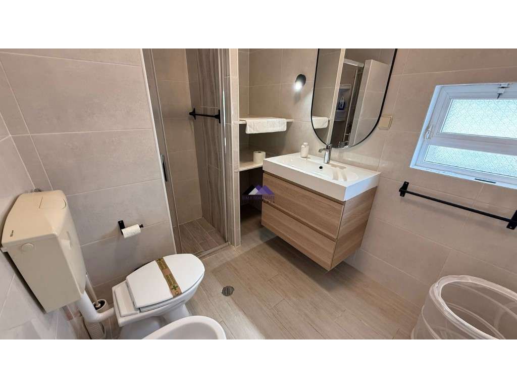 Moradia V3+1 a 600m da Praia-11