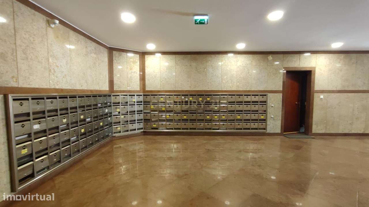 Magnífica propriedade T2 em Linda-A-Velha, Lisboa-6