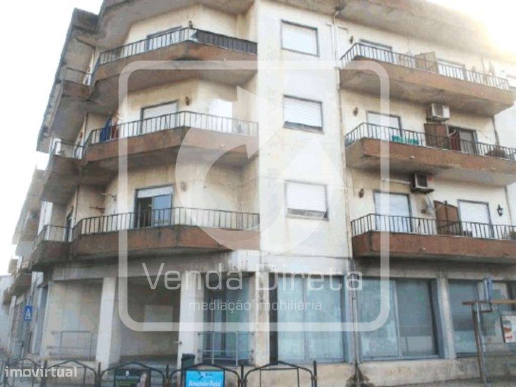 Loja de 330m² em Abrantes, Junto à Nacional 2. IMÓVEL DA BANCA. - Grande imagem: 5/19