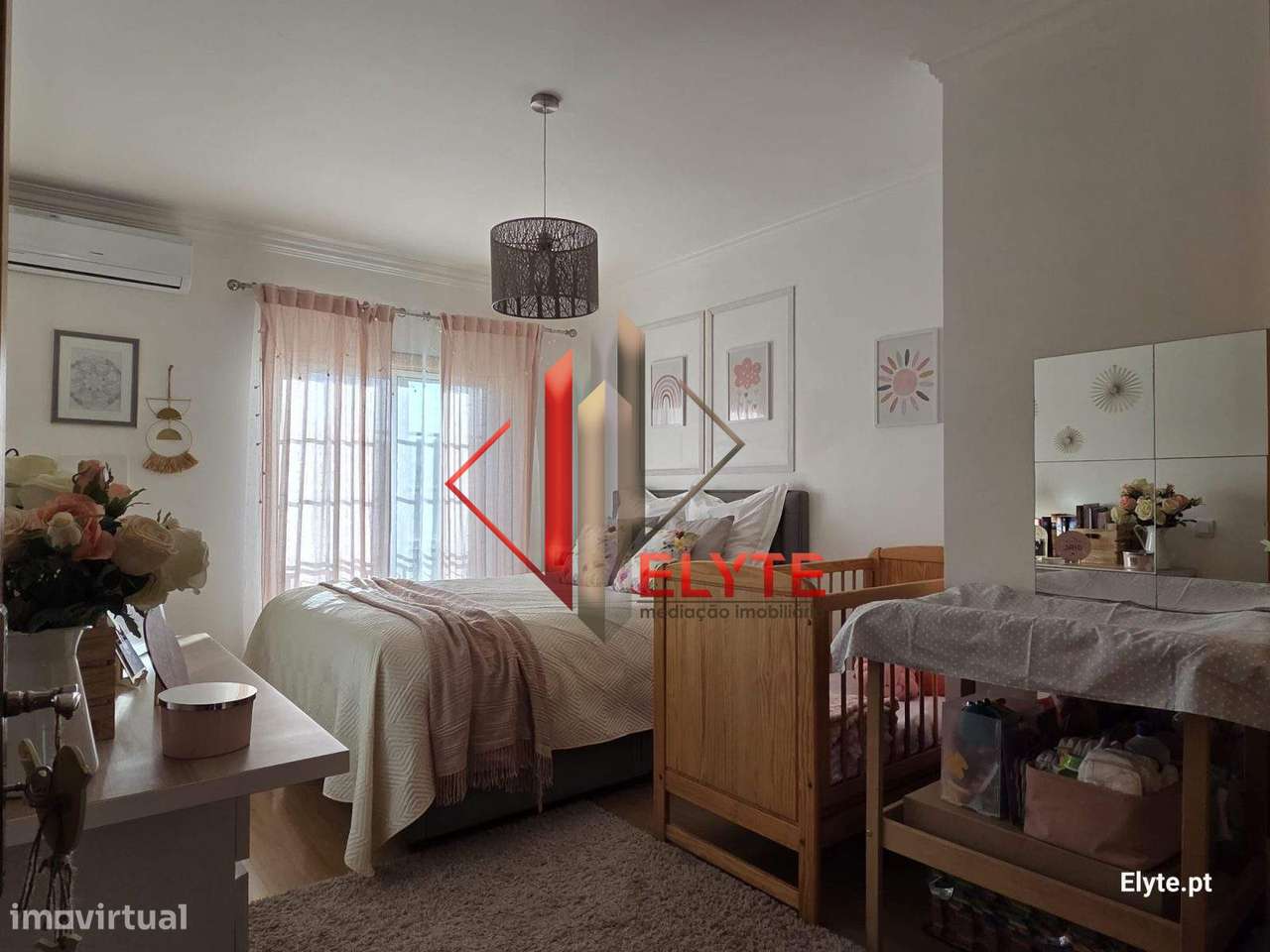 Apartamento T4 com Lugar de Garagem-17