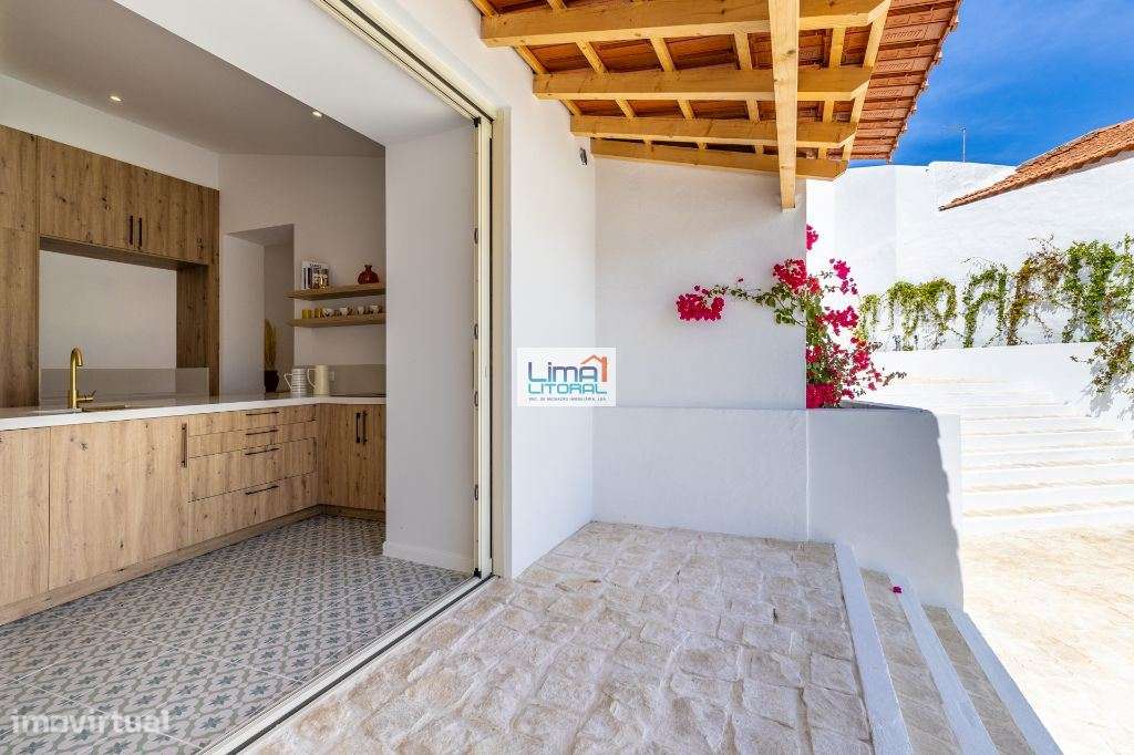 Moradia T3 renovada - próximo da praia da Nazaré - Grande imagem: 3/28