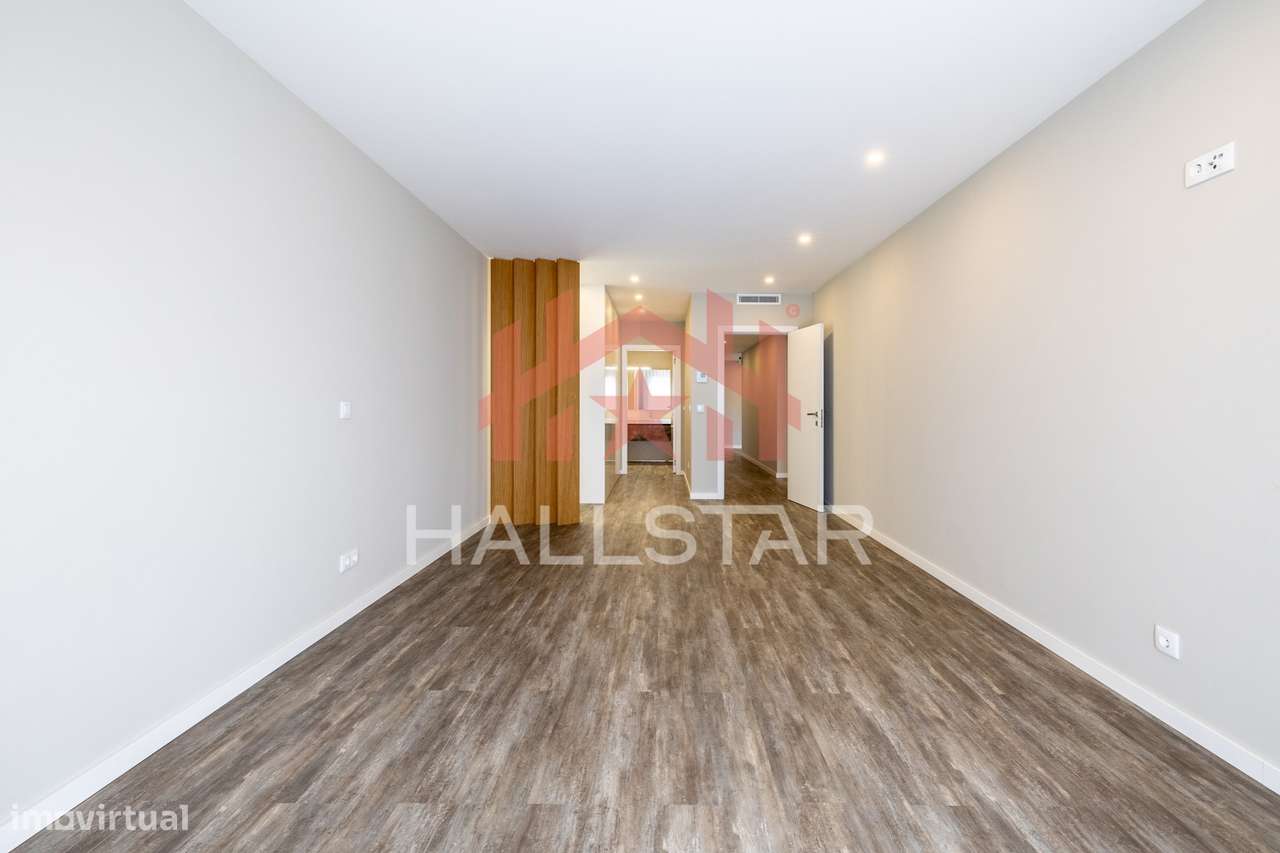 Moradia de Luxo T4 / Lote com 890m² / Marinha Grande-24