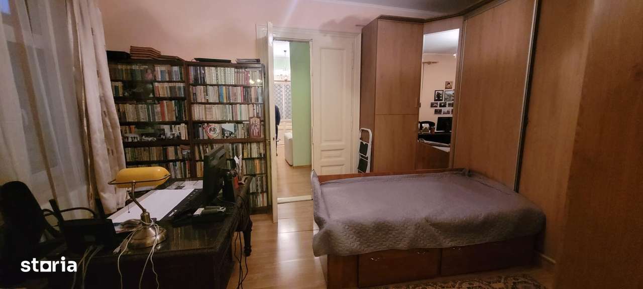 Casa zona Piata Unirii, 4 camere, teren 307 mp-8