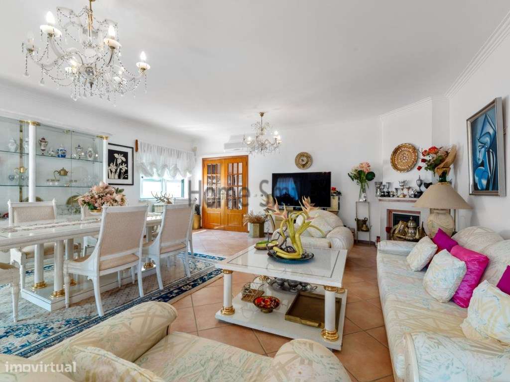 T3+1 COM 2 TERRAÇOS. ANEXO COM PISCINA-43