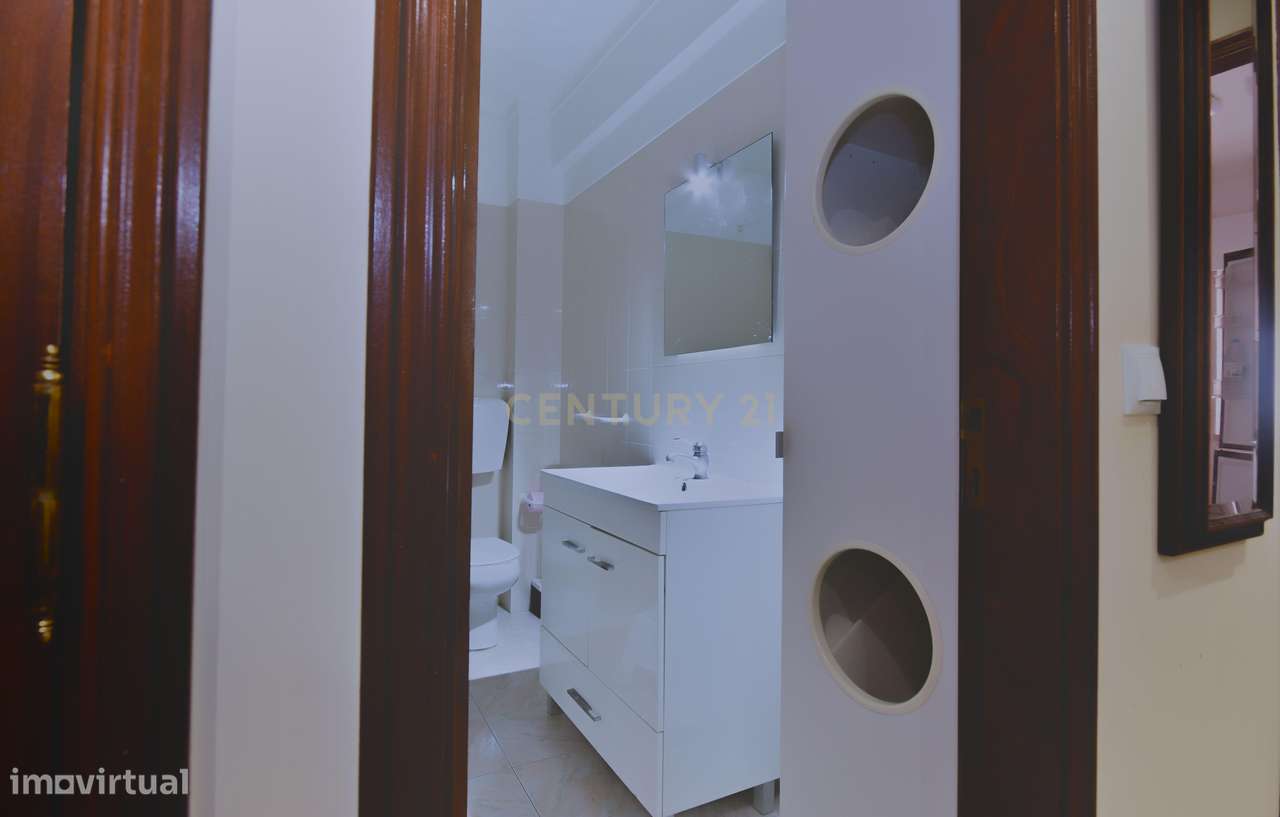 APARTAMENTO T1 - RINCHOA, RIO DE MOURO-13