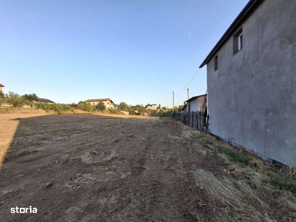 Investitie sigura! Teren 2502 mp, plat, toate utilitatile, intre case - Imagine principală: 5/6