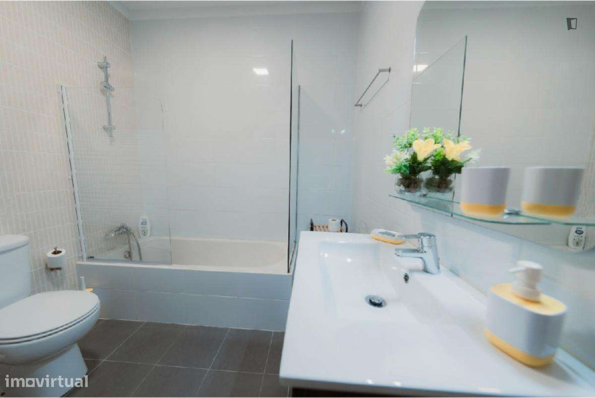 Quarto - localizado em Vila nova de gaia - Grande imagem: 5/15