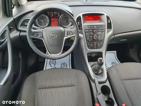 Opel Astra IV 2.0 CDTI Enjoy - 4