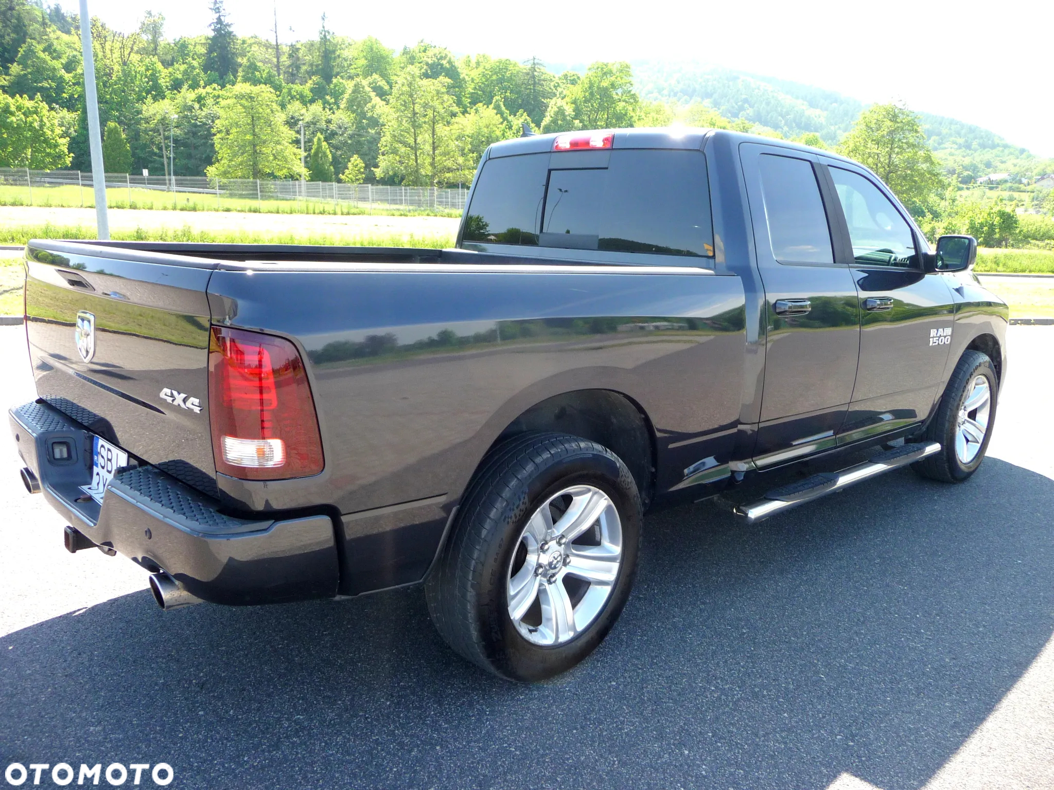 Dodge RAM 1500 5.7 4x4 - 24