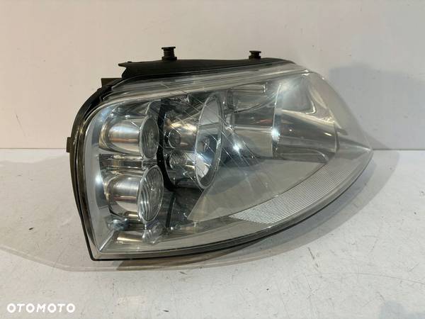 VW Sharan Lampa przednia H7 Prawa - 13845 - 3