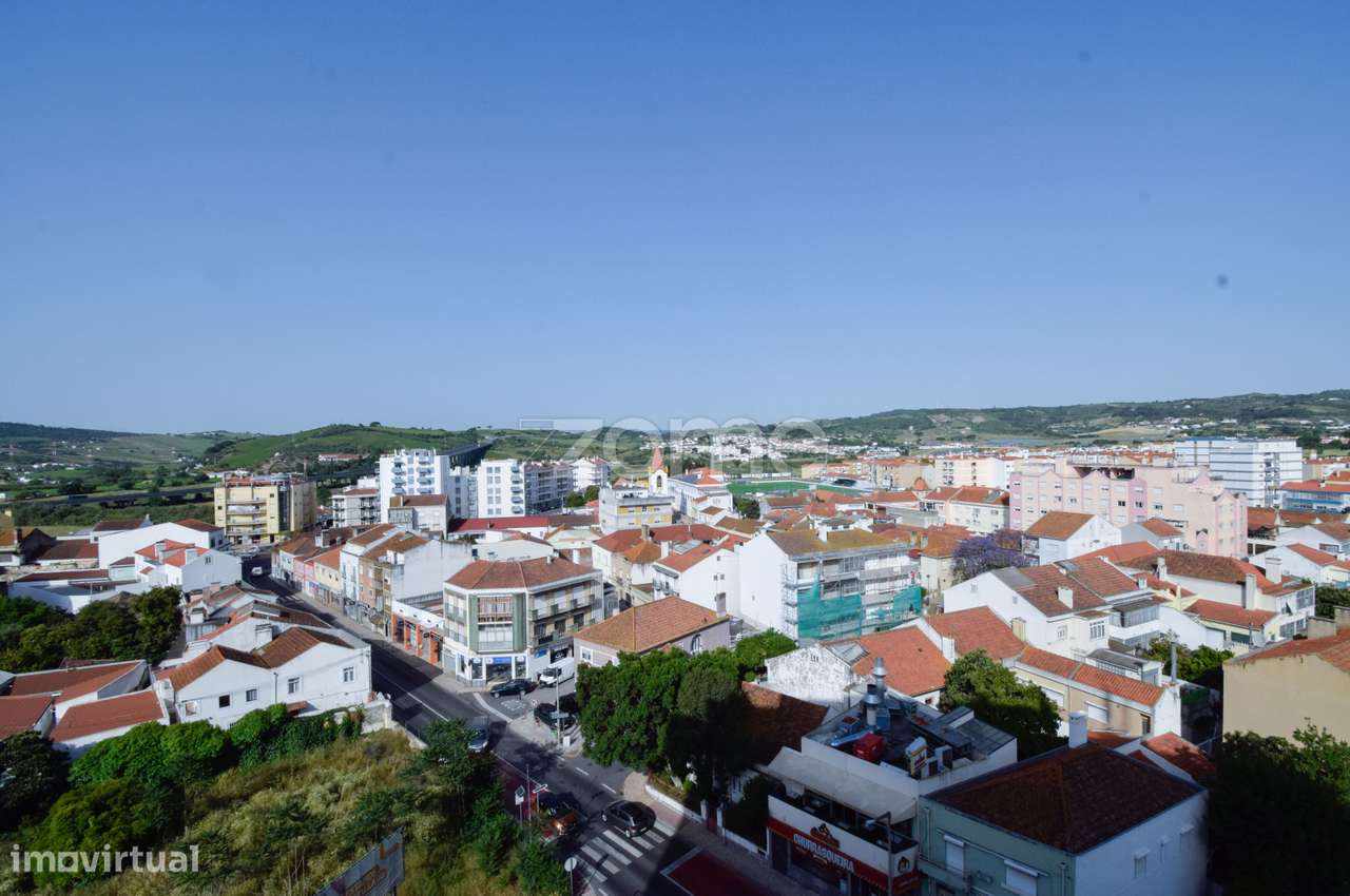 Apartamento T2 à venda no Carregado-18