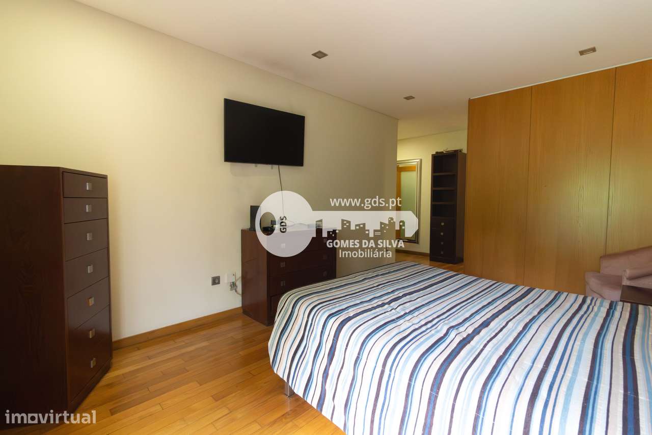 Apartamento T3 com excelentes áreas – Celeirós, Braga-22