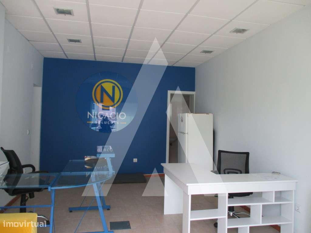 Loja no centro de Oliveira do Bairro - Grande imagem: 3/6