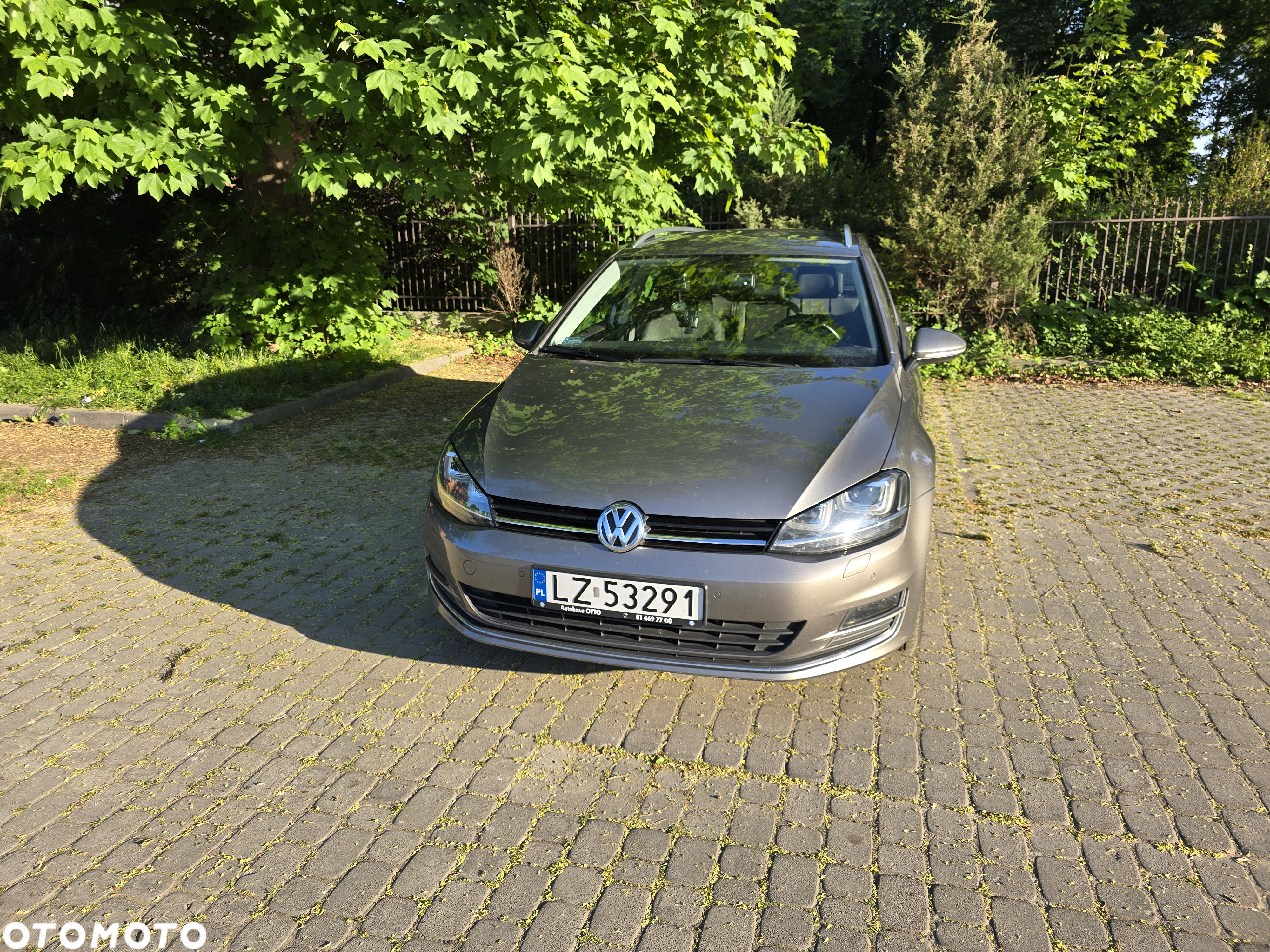 Volkswagen Golf - 6