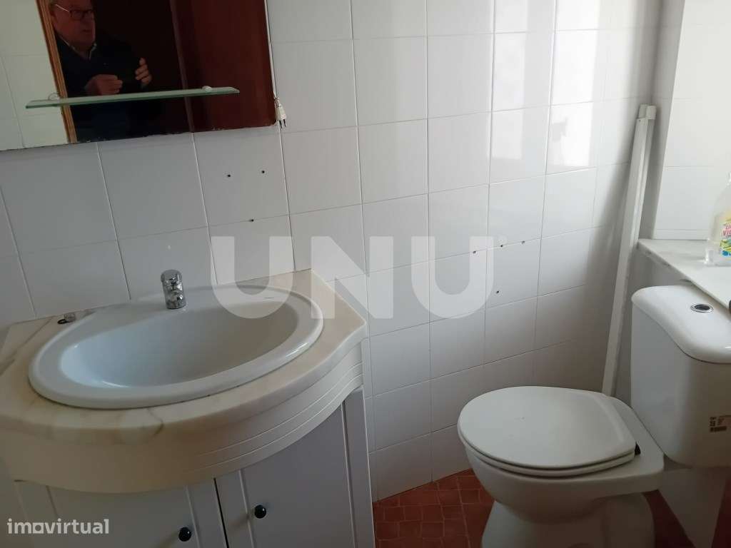 Moradia em banda R/C e primeiro andar-10