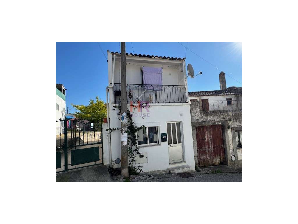 VENDE-SE MORADIA T2 EM DOIS PISOS. - Grande imagem: 4/29