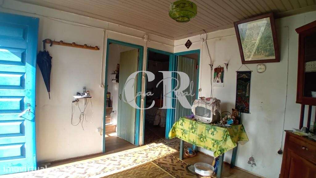 Moradia em pedra em Figueiró dos Vinhos com terreno e poço de água-6