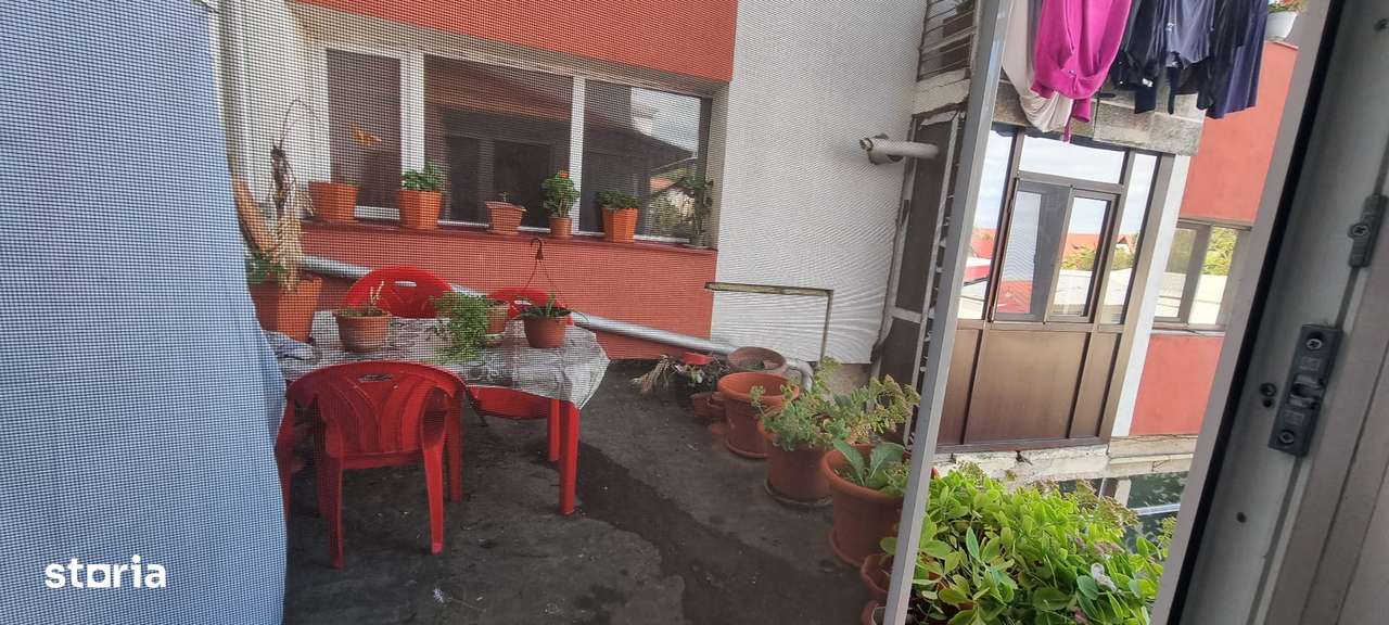 Vand apartament 4 cam. ,Topoloveni, etaj 1, ultracentral, langa Profi-6