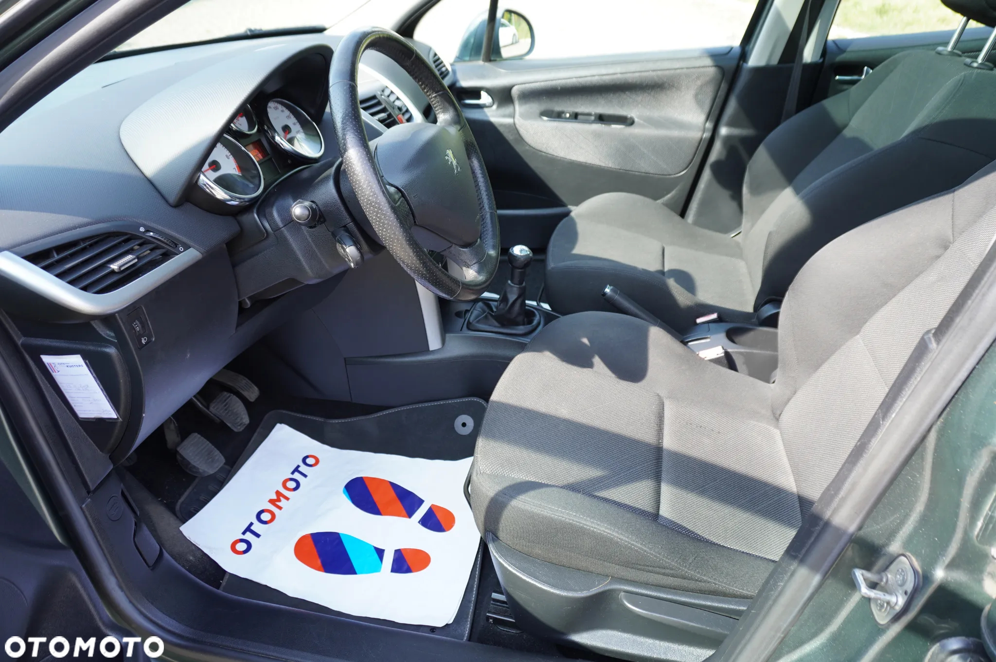 Peugeot 207 1.6 Premium - 7