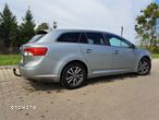 Toyota Avensis 2.0 D-4D Premium - 5